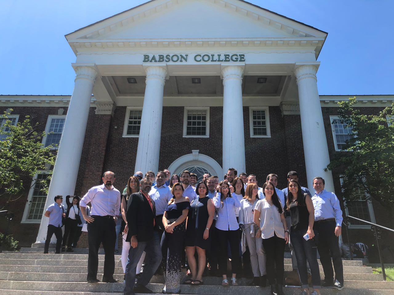 Alumnos del MBA viajan a Babson College Facultad de Economía y Negocios