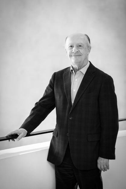 Cristián Larroulet Vignau Facultad de Economía y Negocios