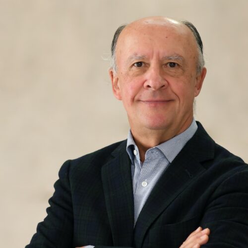 Columna Cristián Larroulet: "FES, la ideología y el freno al progreso y la equidad"