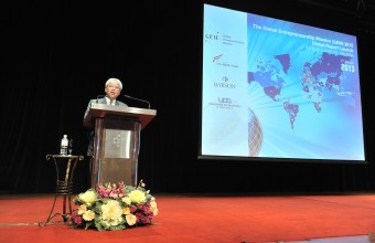 Director de Investigación FEN participó en la reunión anual del GEM Mundial