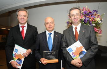 UDD realiza lanzamiento del reporte mundial GEM 2014